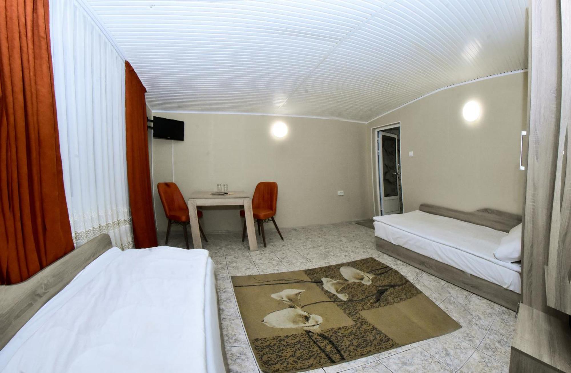 Hotel Rade 1 Vratsa ภายนอก รูปภาพ
