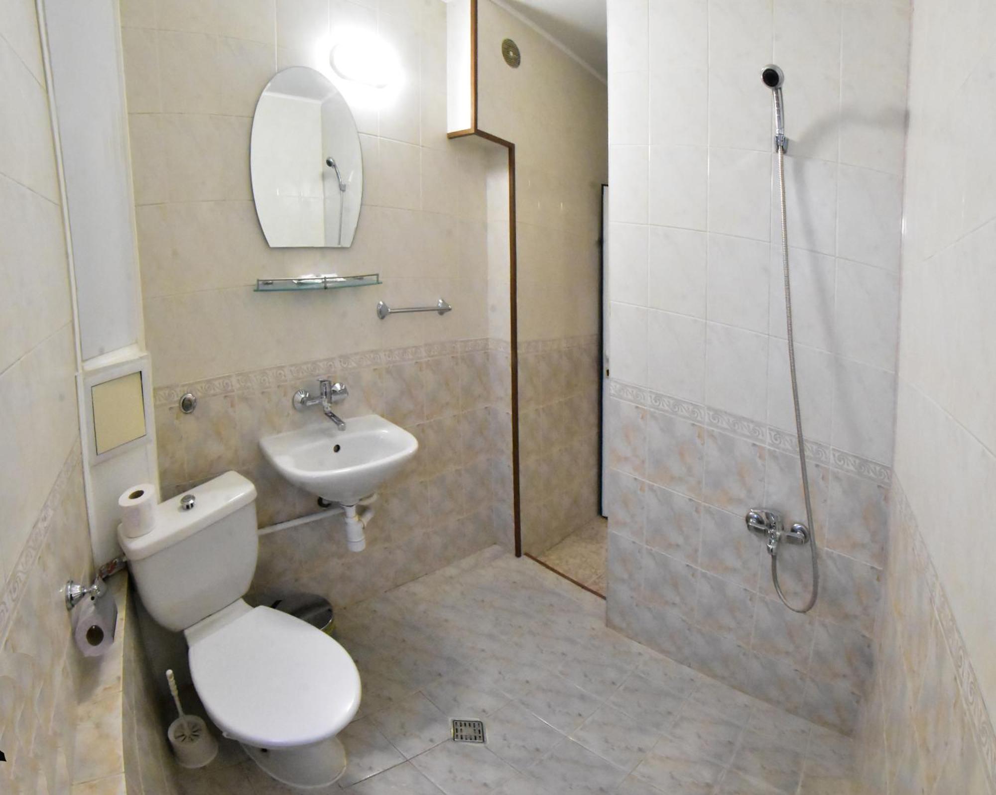 Hotel Rade 1 Vratsa ภายนอก รูปภาพ