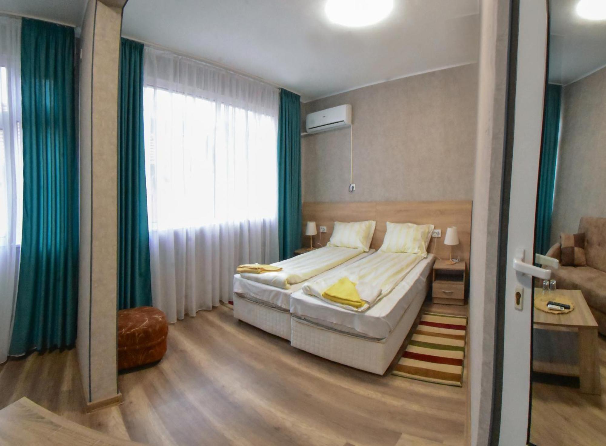 Hotel Rade 1 Vratsa ภายนอก รูปภาพ