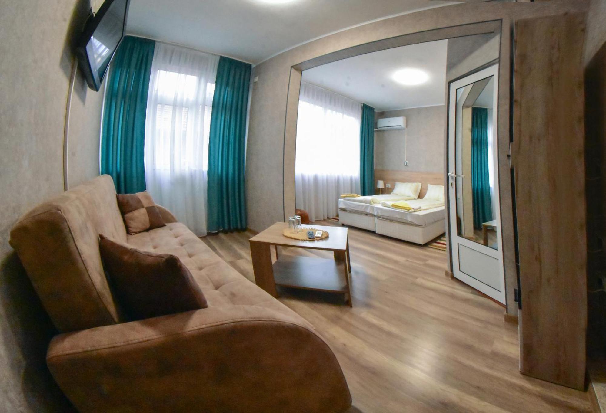 Hotel Rade 1 Vratsa ภายนอก รูปภาพ