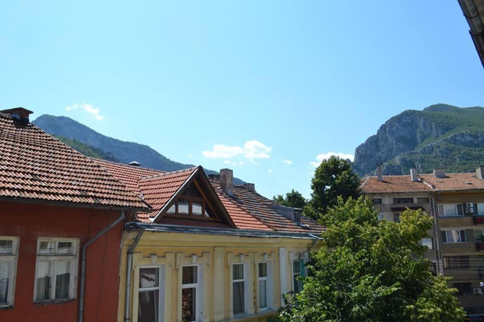 Hotel Rade 1 Vratsa ภายนอก รูปภาพ