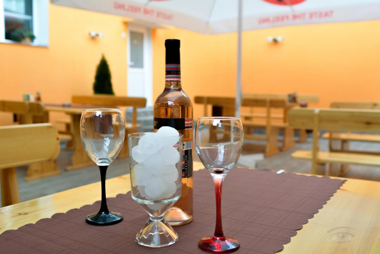 Hotel Rade 1 Vratsa ภายนอก รูปภาพ