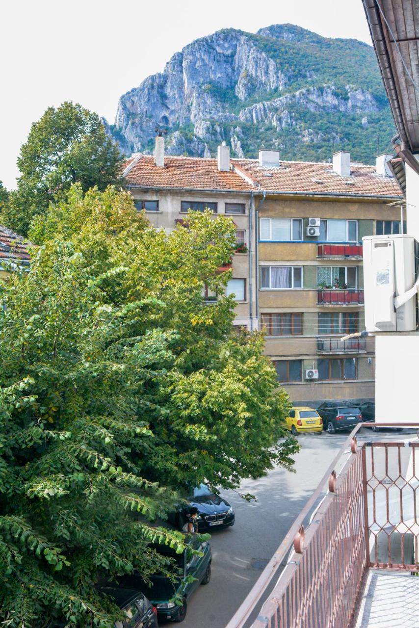 Hotel Rade 1 Vratsa ภายนอก รูปภาพ